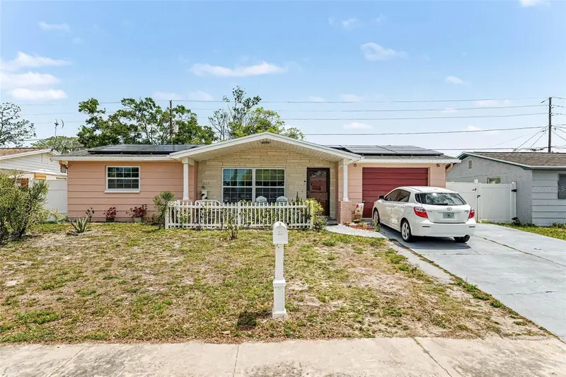 1244 Classic Dr, FL
