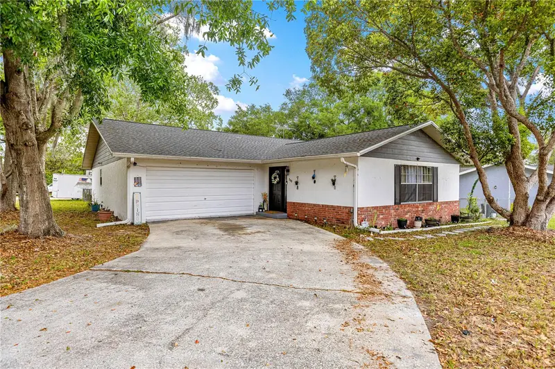 508 Emerald Rd, FL