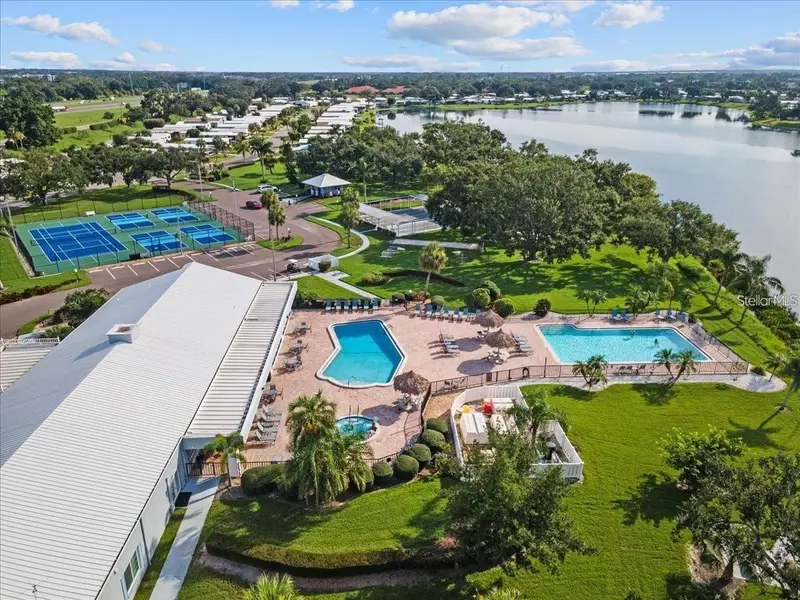 8520 Countess Avenue Cir, FL