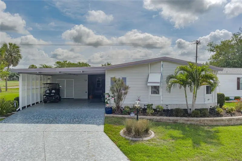 8520 Countess Avenue Cir, FL