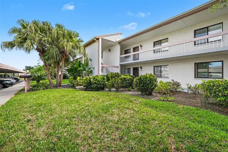 172 Lakeview Way #172, FL