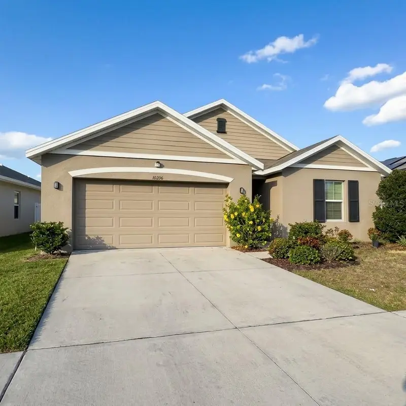 10206 Golden Light Ct, FL