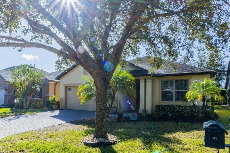 519 Cadiz Dr, FL