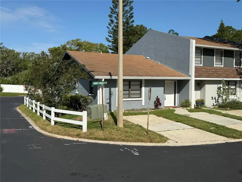 1200 Abbey Crescent Ln, FL