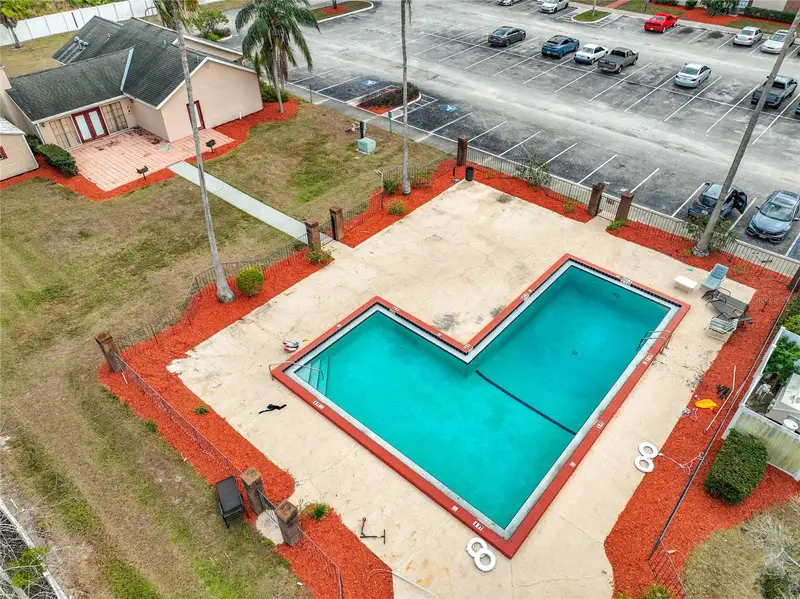 21027 Voyager Blvd #3, FL