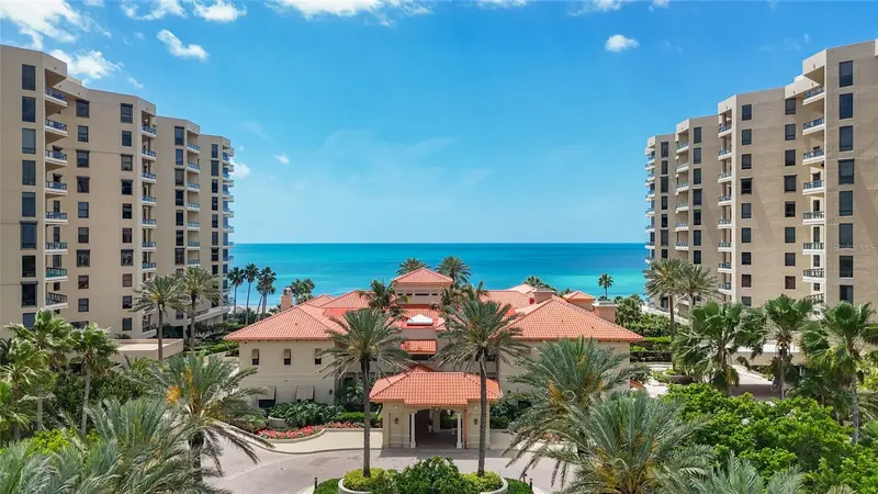 1241 Gulf Of Mexico Dr #506, FL
