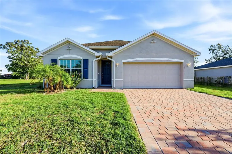25118 Doredo Dr, FL