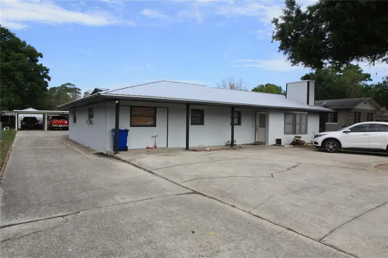 521 20th St Sw #C, FL