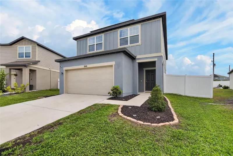 1044 Kelly Fern Loop, FL