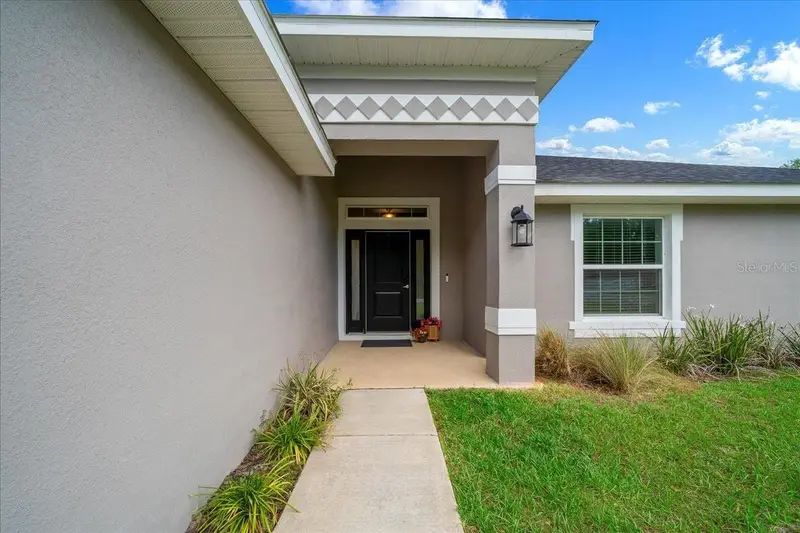 97 Dogwood Drive Loop, FL