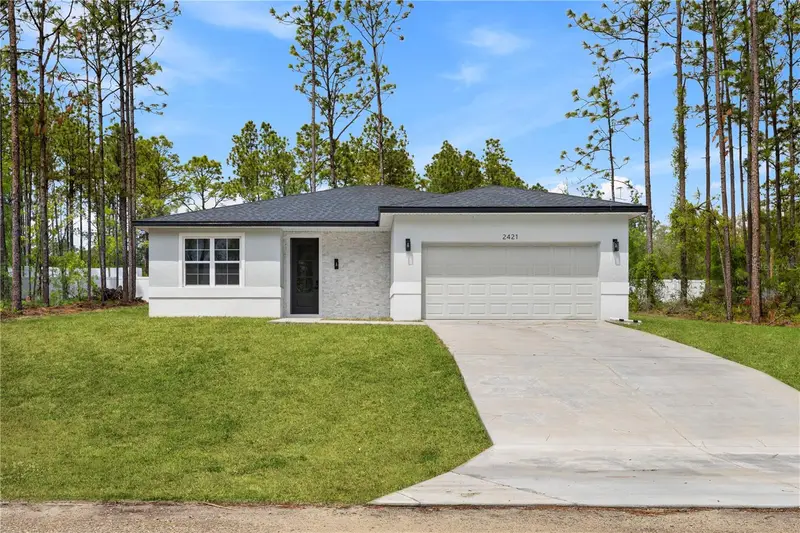 2421 W Landmark Dr, FL