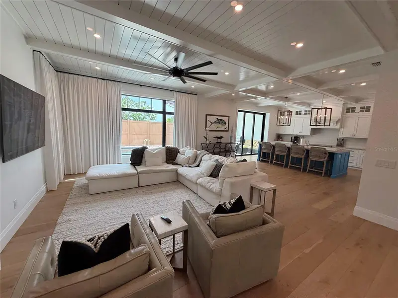 802 Hamilton Place Ct, FL