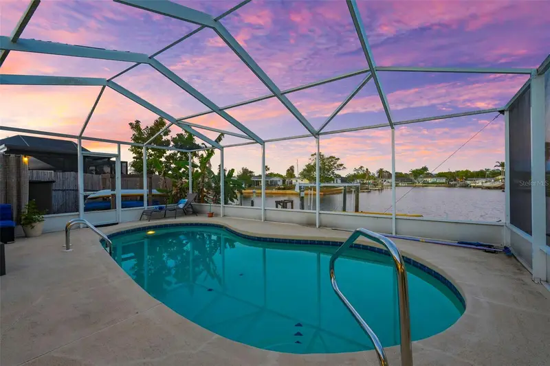 12532 5th Isle, FL