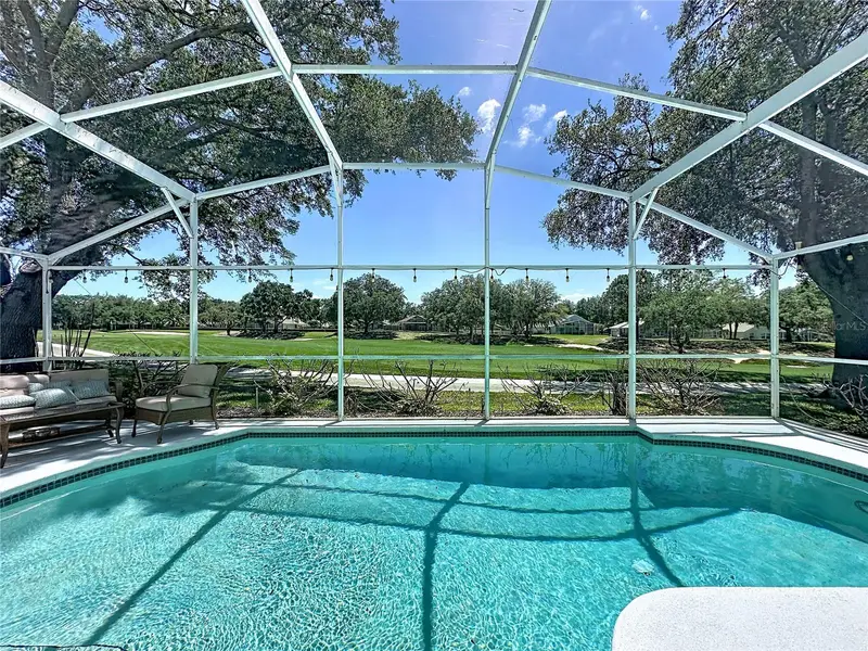 2213 Mallory Cir, FL