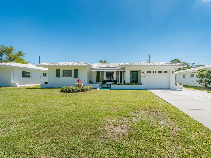 9227 143rd St, FL