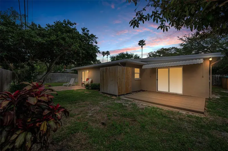 253 Park Cir S, FL