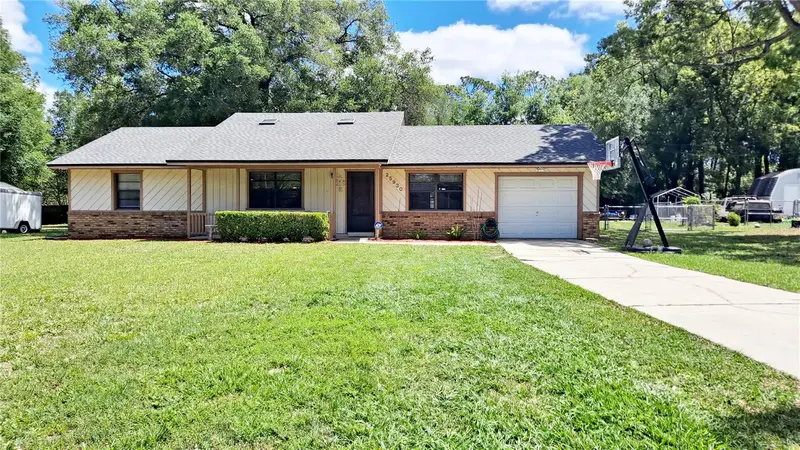 25930 Sackamaxon Dr, FL