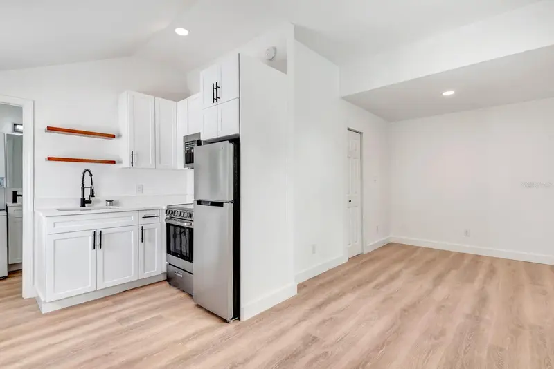 1508 27 Ave N, FL