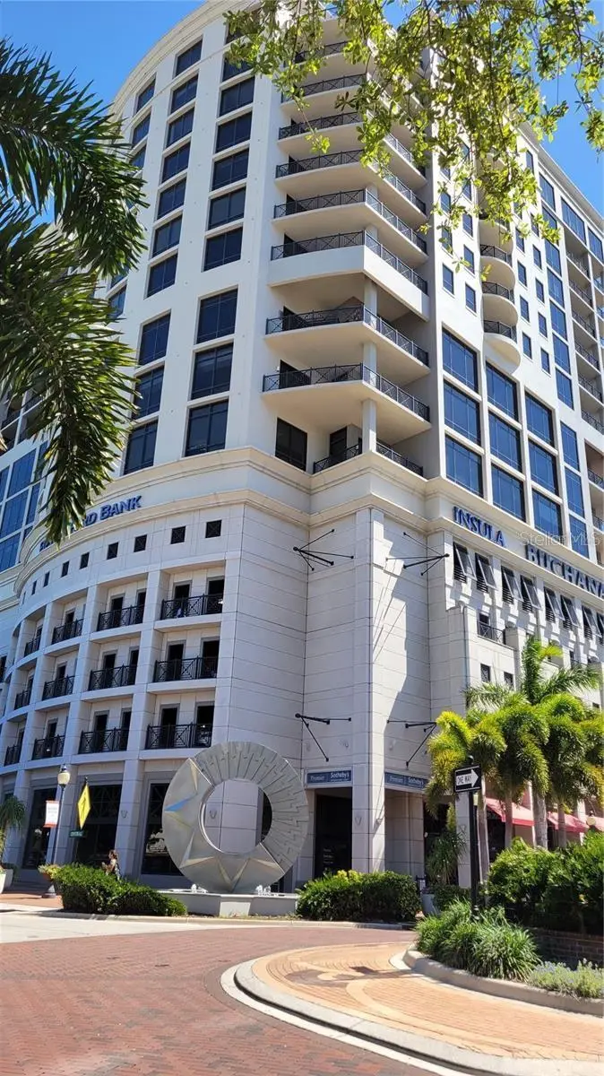 50 Central Ave #15b, FL