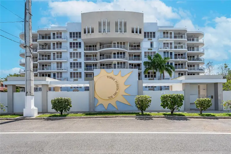 Sr 102 Km 14.6 Barrio Joyuda Cond Torre Puesta Del Sol #406, PR