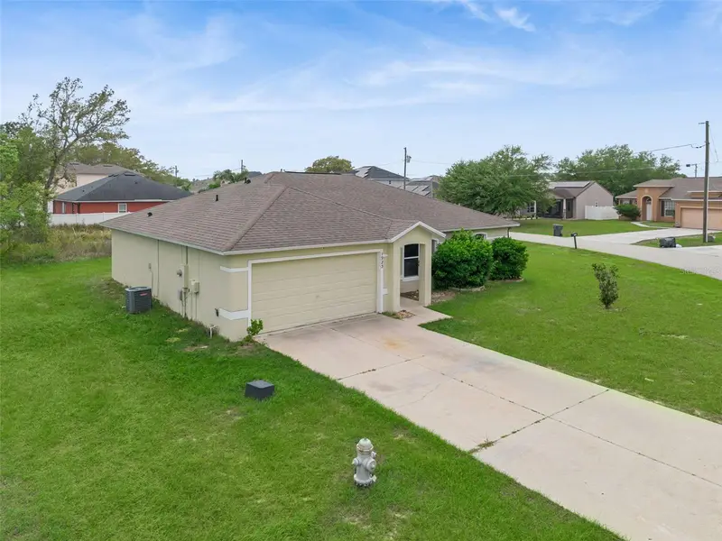 1923 Michigan Ct, FL