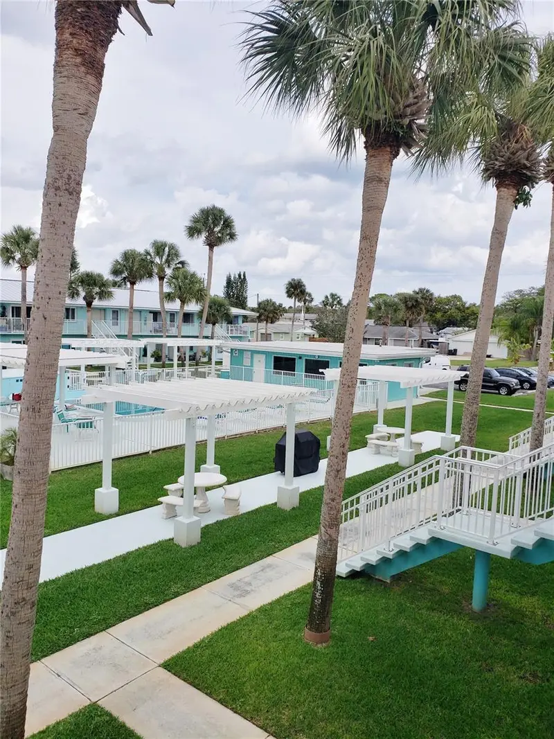 541 S Peninsula Ave #A21, FL