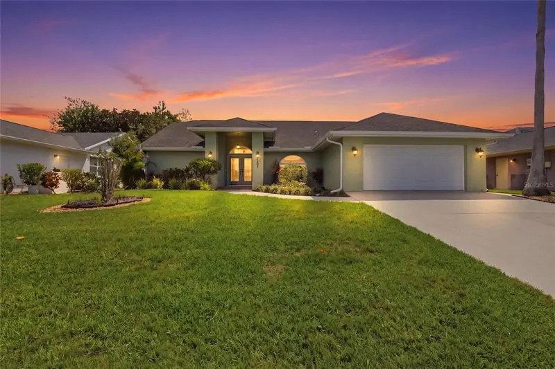 5207 86th Street Ct W, FL