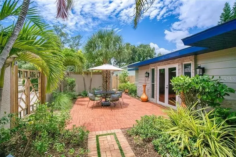 1127 S Osprey Ave, FL