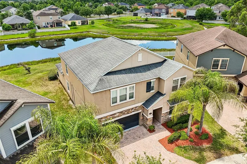 19417 Paddock View Dr, FL