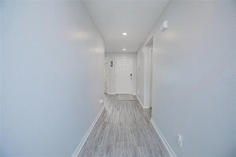 214 Linda Ln, FL