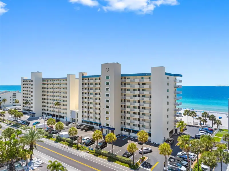 20002 Gulf Blvd #2203, FL