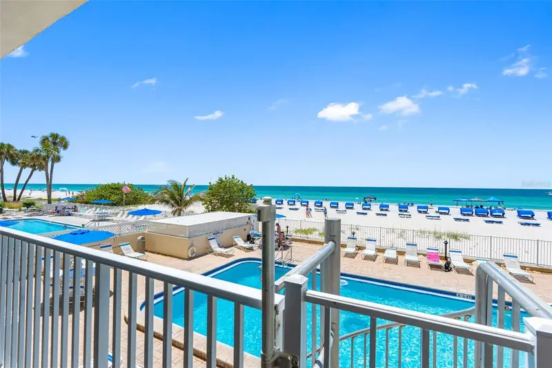 20002 Gulf Blvd #2203, FL