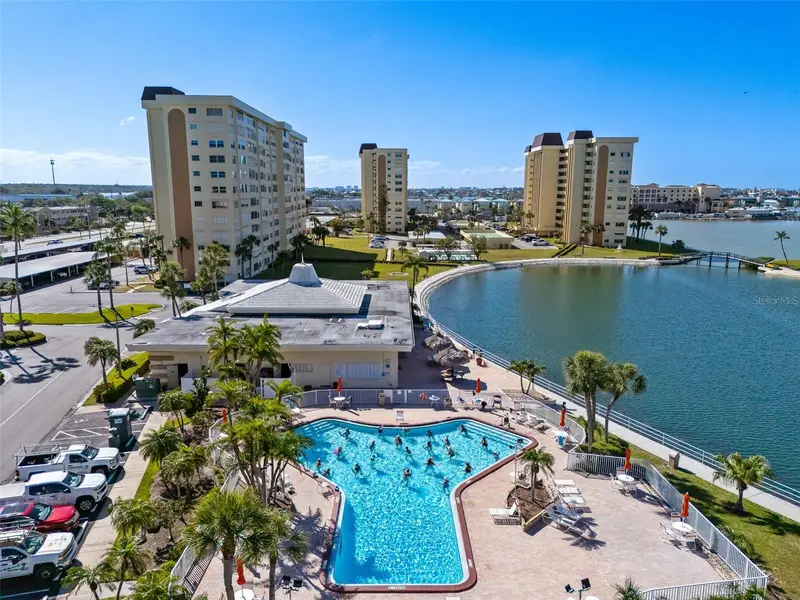 4775 Cove Cir #103, FL