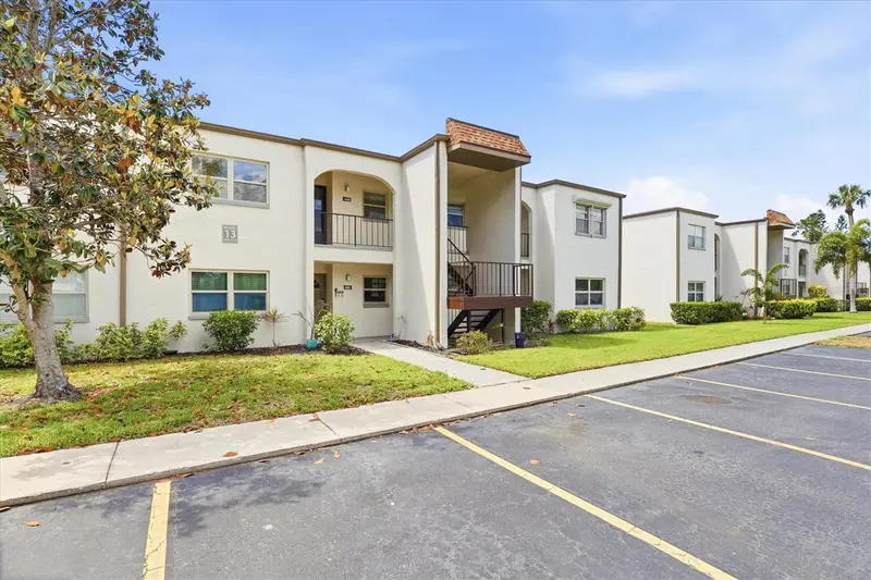 7701 Starkey Rd #412, FL