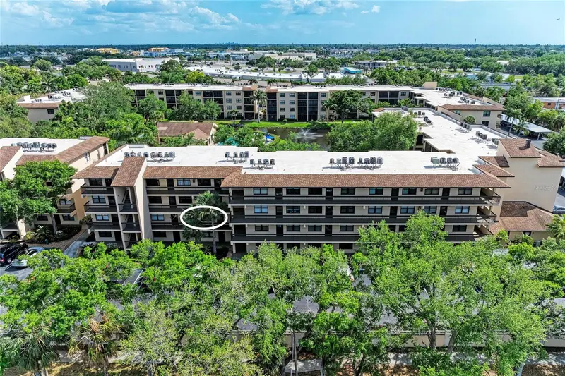 625 30th Ave W #G203, FL