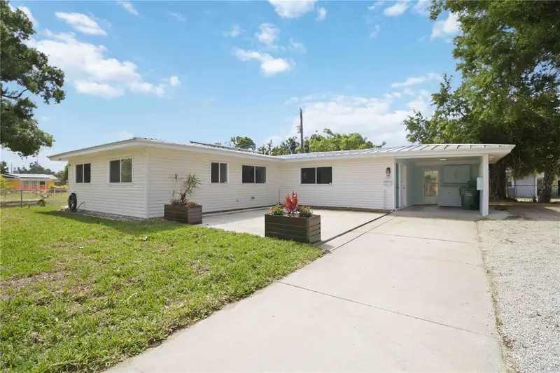 2816 Michigan St, FL