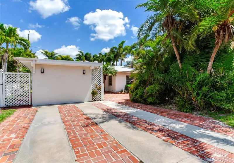 16107 Gulf Blvd, FL