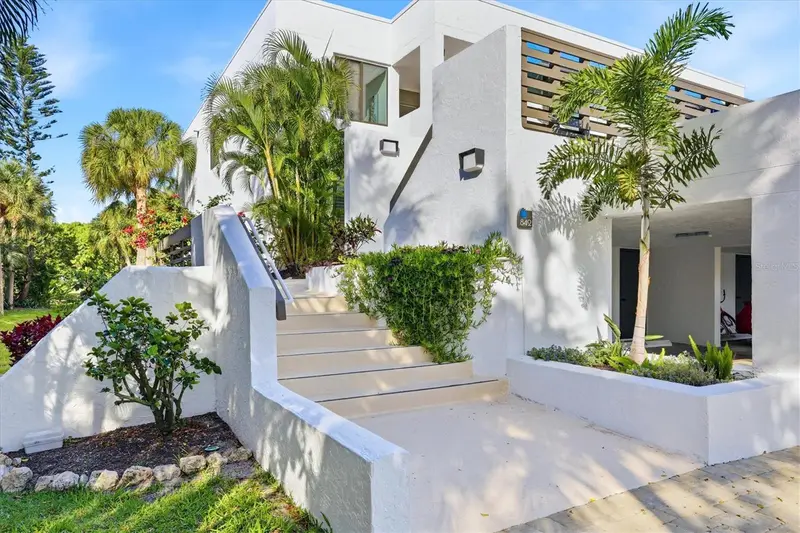 842 Bayport Way, FL