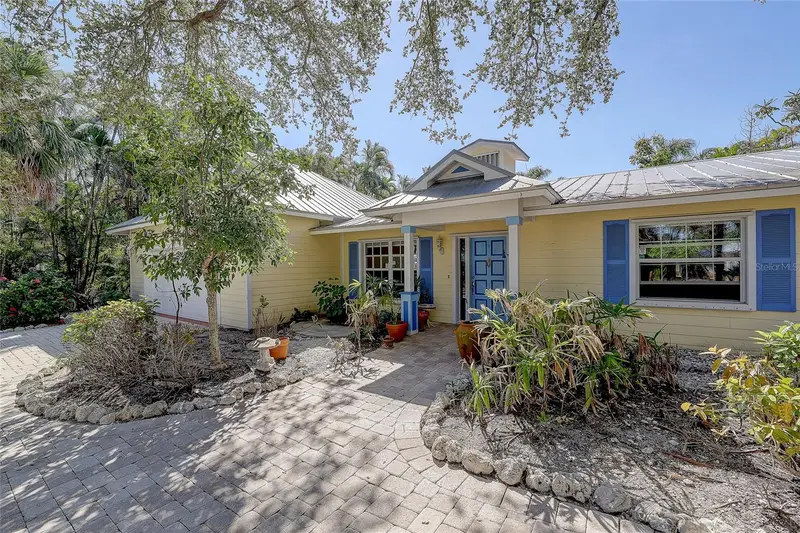 226 Ogden St, FL