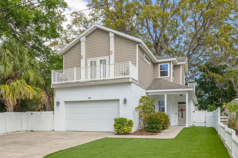 901 Virginia Ave, FL