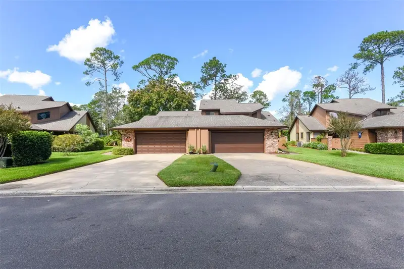 105 Horseshoe Trl, FL