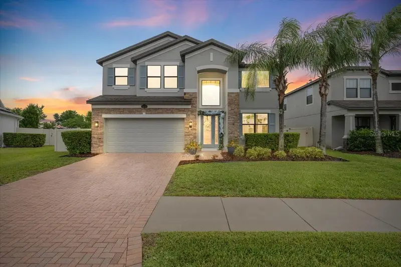 1675 Feather Grass Loop, FL