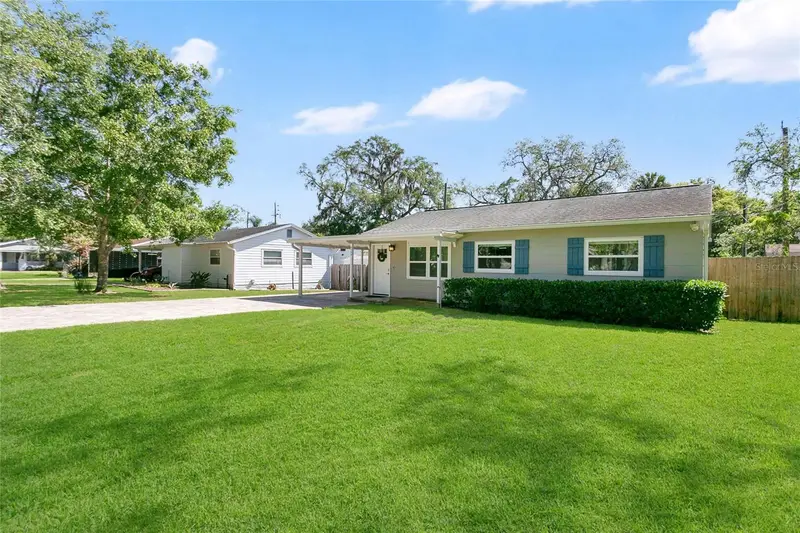 2105 S Palmetto Ave, FL