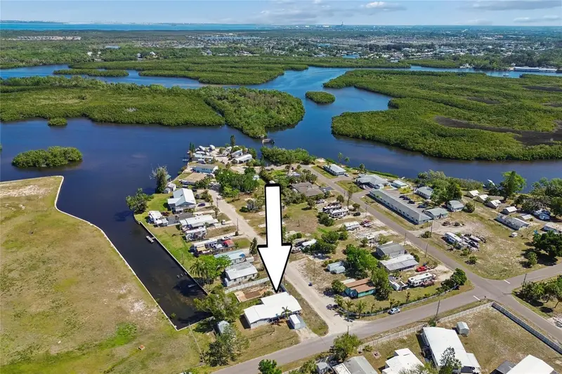 1130 Sweeney Dr, FL