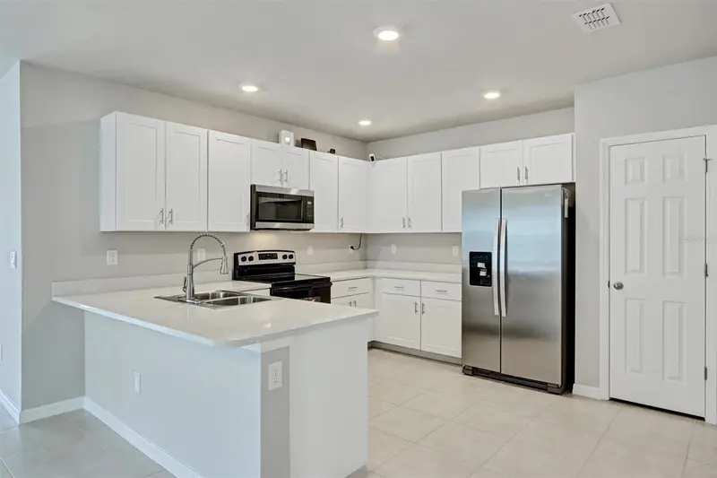 20462 Plumwood Loop, FL