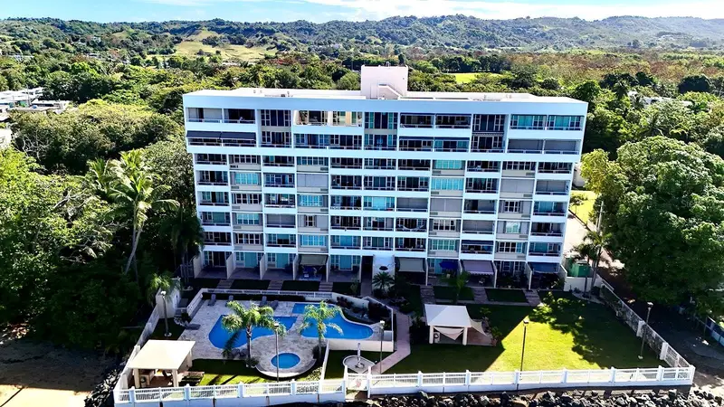 429 C. Porto Vecchio #401, PR