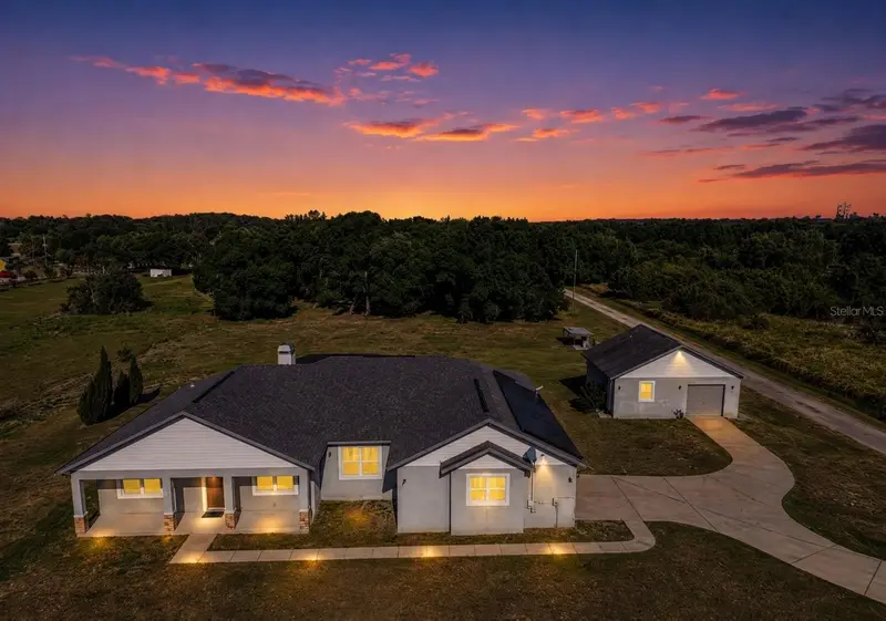 14805 Us-301 N, FL