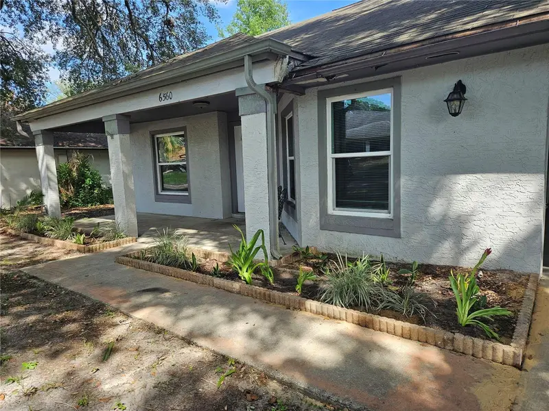 6560 Whirlaway Cir, FL