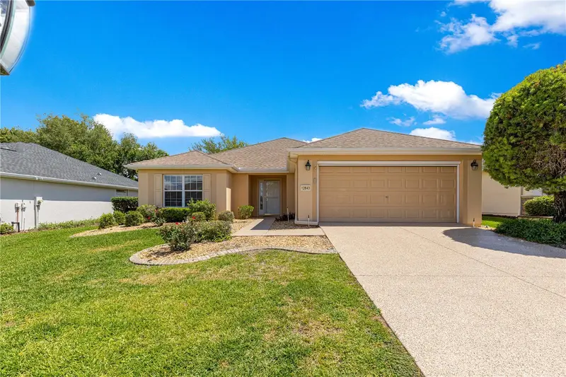 Del Webb Spruce Creek Golf & Country Club pending