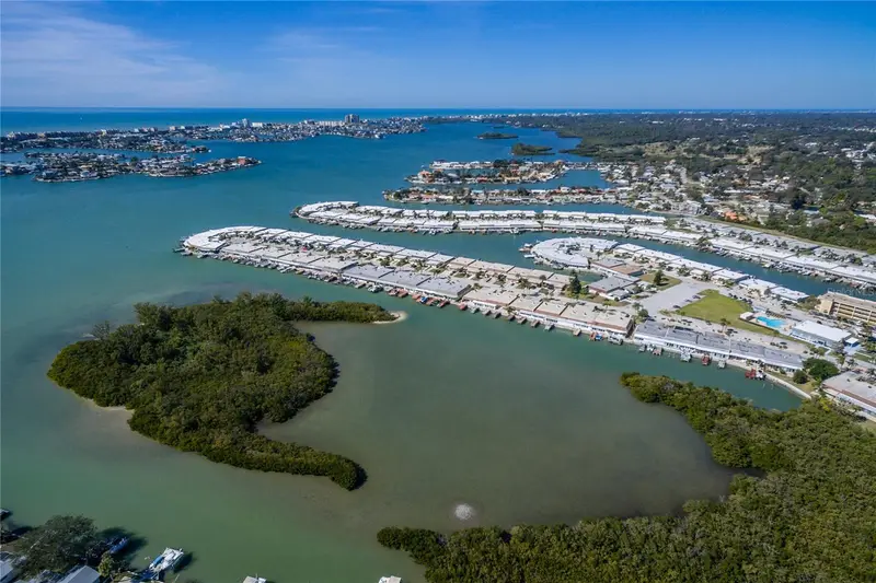 1 S Boca Ciega Point Blvd #204, FL